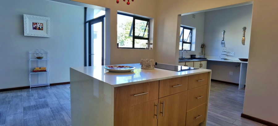 4 Bedroom Property for Sale in Hartenbos Central Western Cape